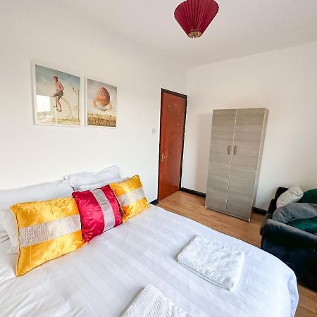 Апартаменты 210 Coldharbour Lane Лондон Экстерьер фото